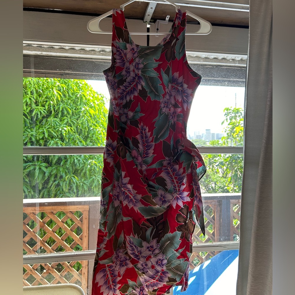 Hilo Hattie’s Hawaiian Dress wrap